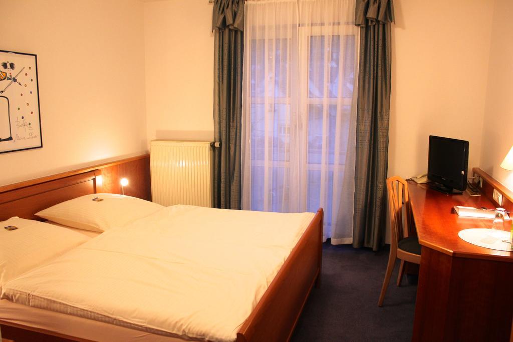 Hotel Gasthaus Bock 레켄바크엔더피스 객실 사진